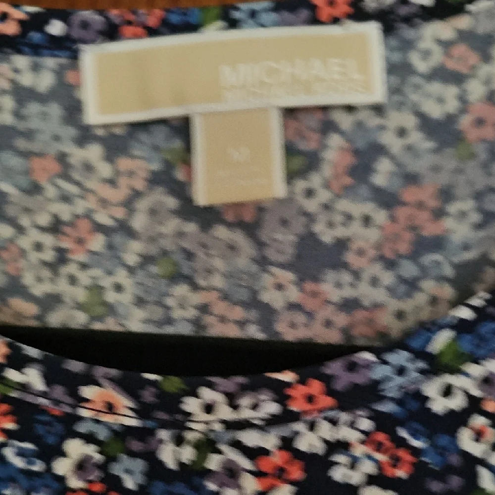 Michael Kors sleeveless features dress